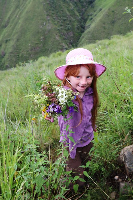 Lituya managed to find 26 different types of flowers on a day hike in the hills above Cochabamba